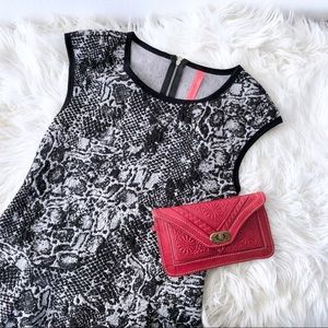 Fit & Flare Dress Black and Gray Print